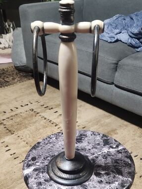 Source Unknown Ivory and Black Double Ring Towel Stand